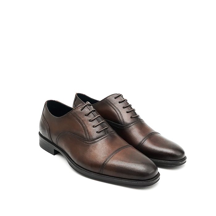 VENESIA BROWN - Image 2
