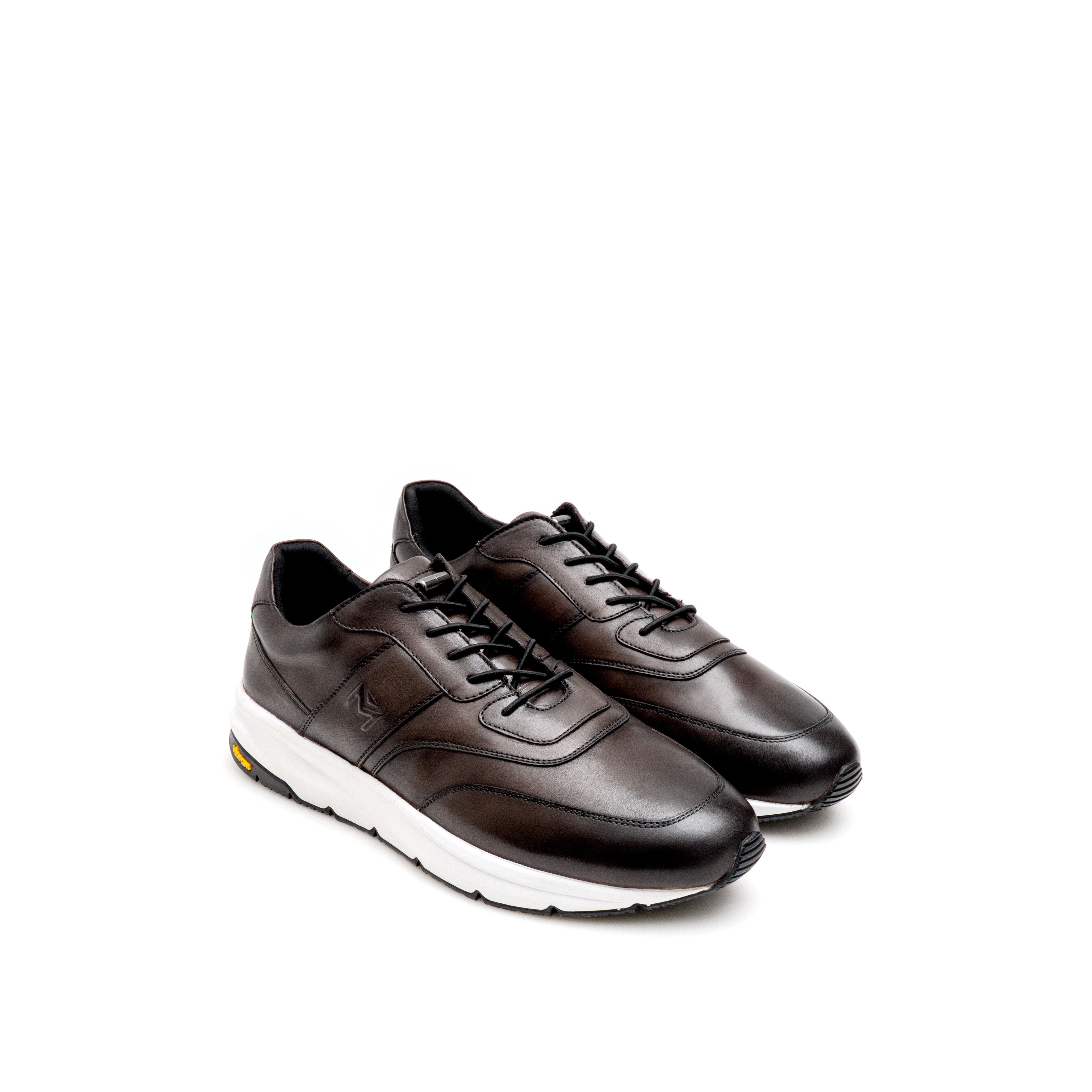 TIMEO BROWN - Image 2