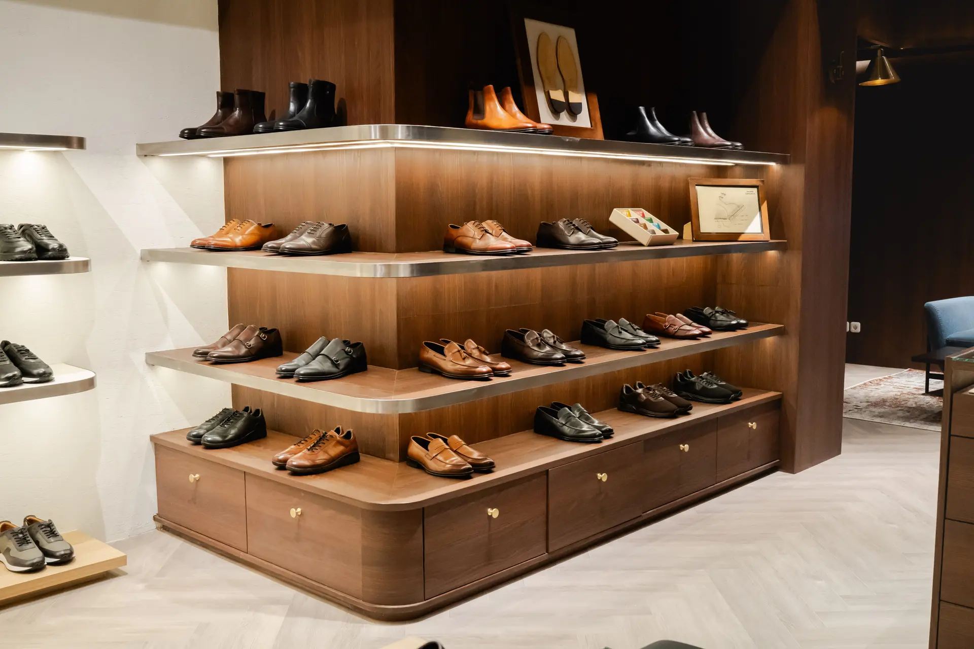 Mario Minardi Returns to Lotte Shopping Avenue with a Refined New Concept